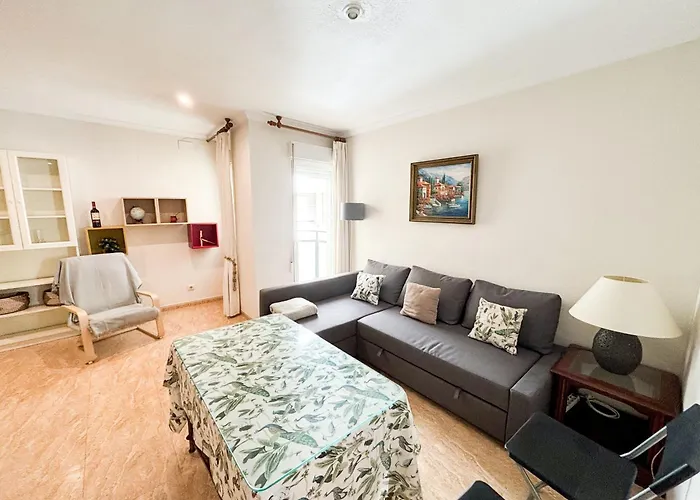 El Naranjo De La Mezquita Comotucasa コルドバ